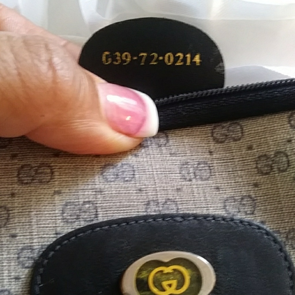 GUCCI~GG MINI BAG - Picture 2 of 8